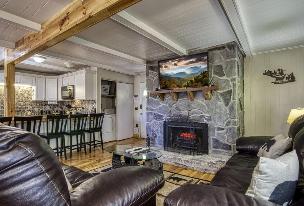 Villa Four Bears Den à Gatlinburg Extérieur photo