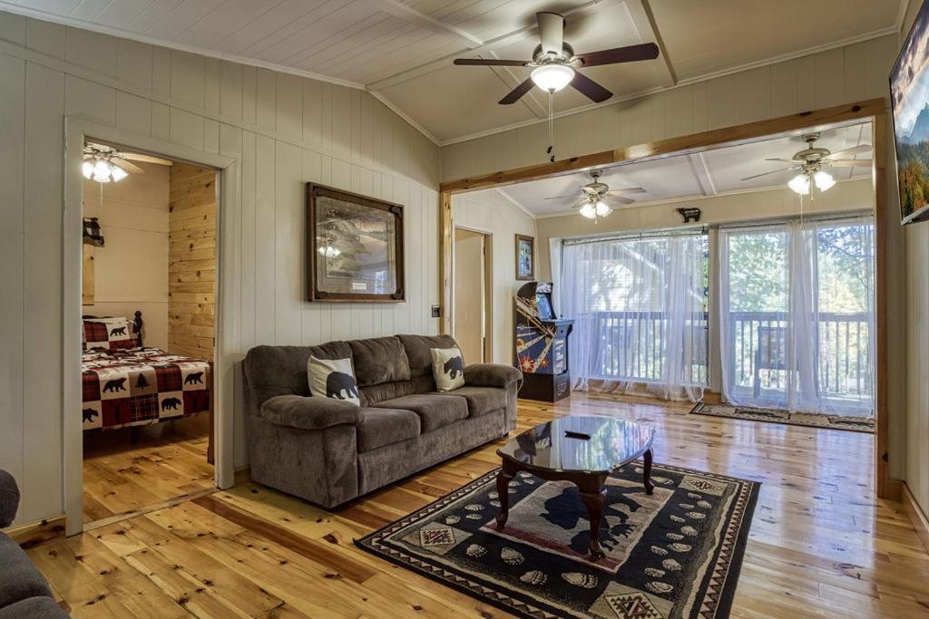 Villa Four Bears Den à Gatlinburg Extérieur photo